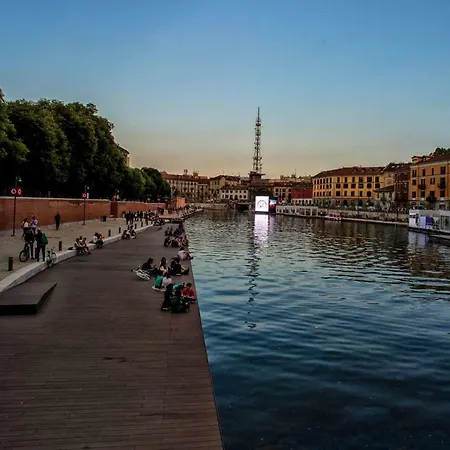 Paki Home Nel Cuore Dei Navigli Di Milano Exterior foto