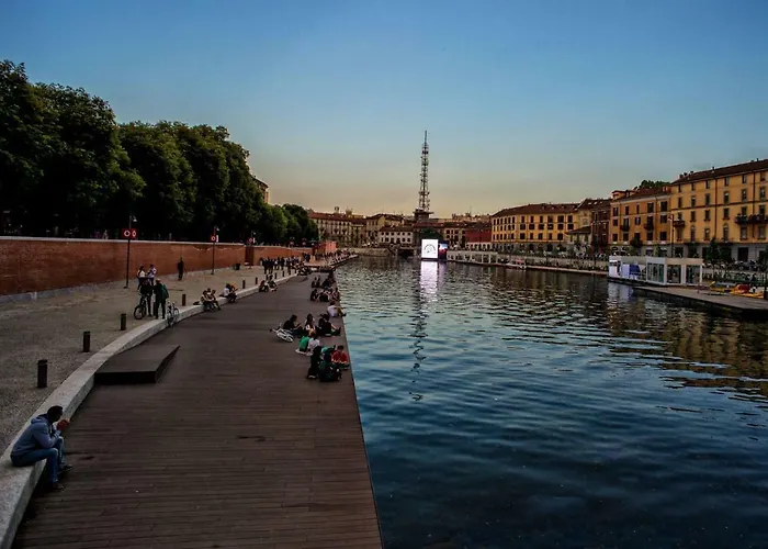 Paki Home Nel Cuore Dei Navigli Di Milano