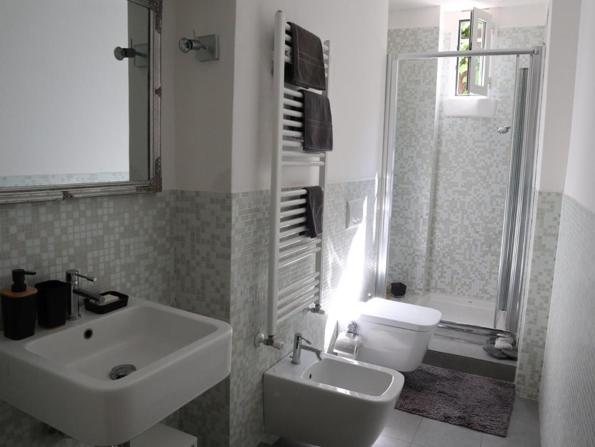 Apartment Paki Nel Cuore Dei Navigli Di Milan